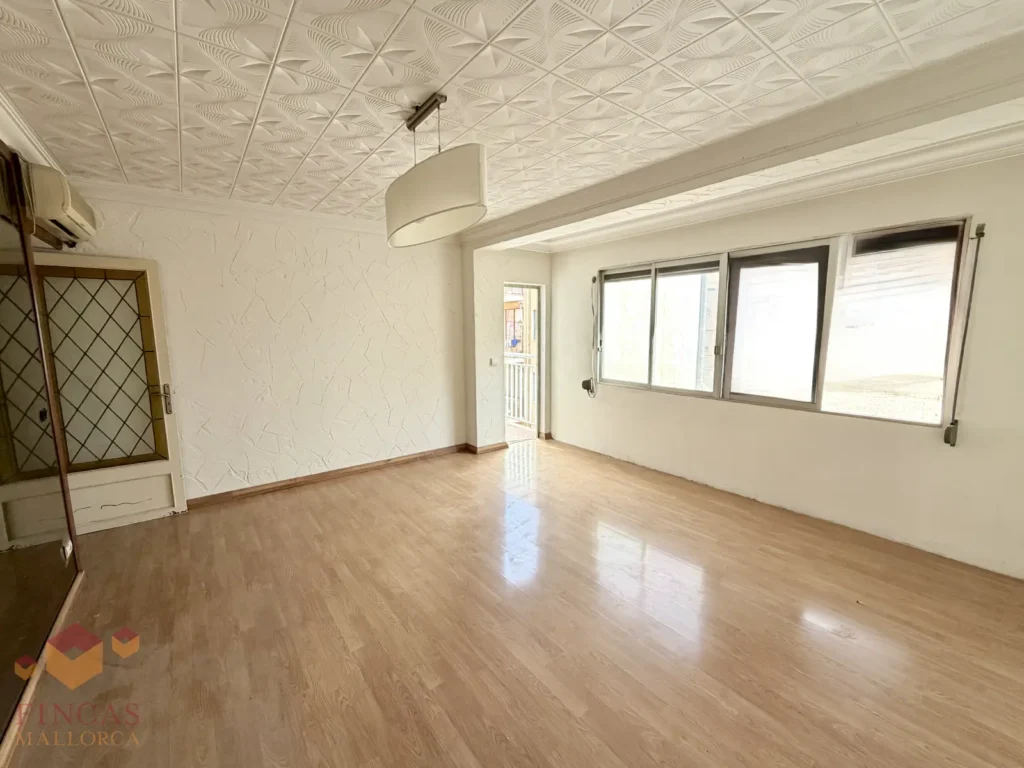 JA116 Salón-comedor, otra perspectiva del piso en Jeroni Alemany, Palma